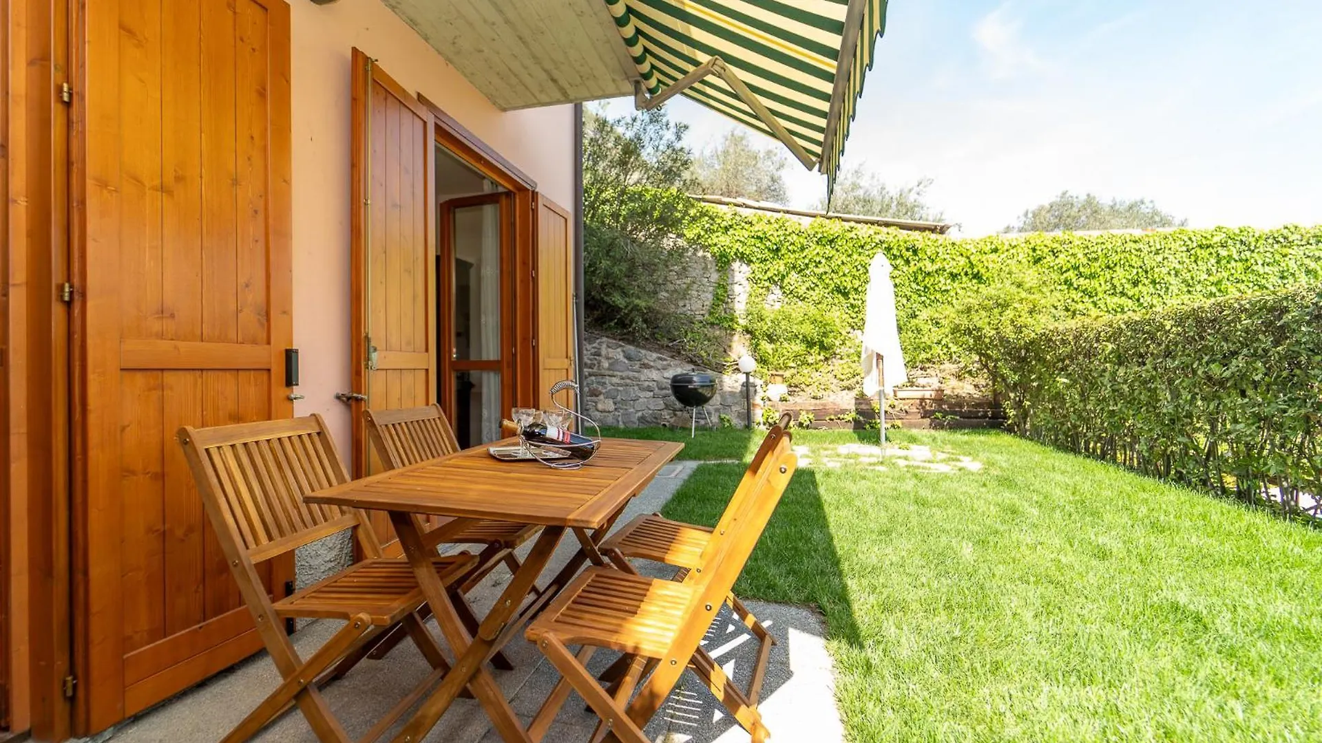 Apartamento Casa Con Parcheggio, Piscina Giardino, Barbecue Sala Comacina